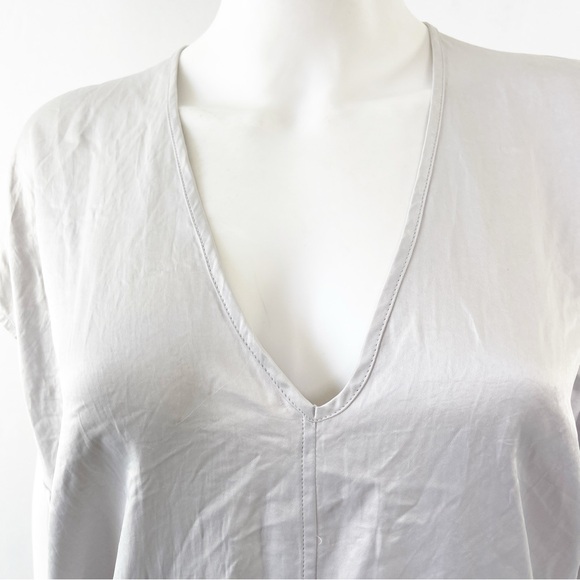 Helmut Lang Top Light Gray V-Neck Satin Short Sleeve Blouse Size S Draped Back - Picture 2 of 9